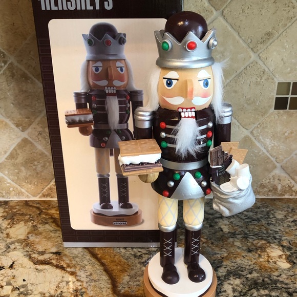 Kurt Adler Hershey’s S’mores Nutcracker NWT in Box 14 inches - Picture 11 of 12